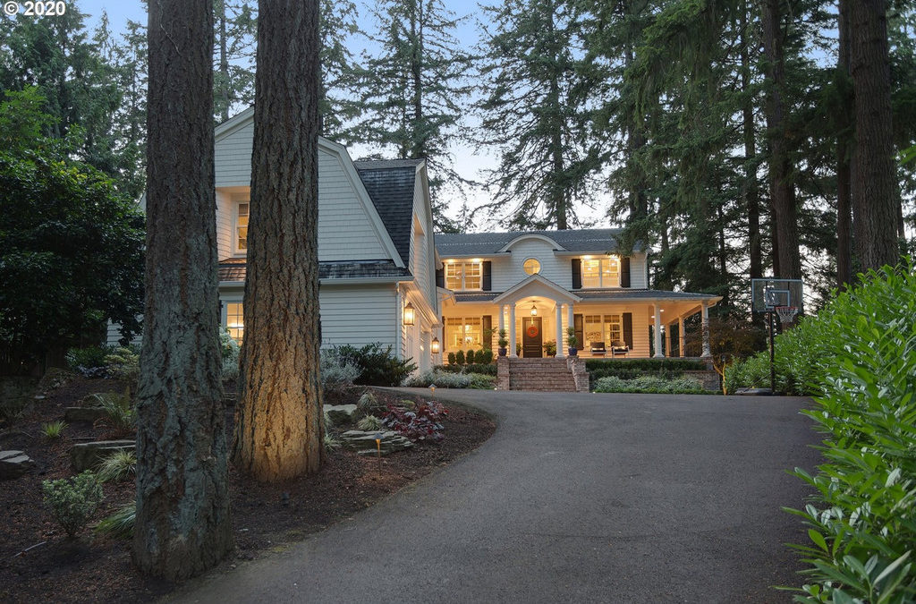 A Classic Hamptons Home In Lake Oswego By LUXE Christie’s International