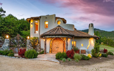 FINANCIAL TIMES: Five of the world’s best homes for sale for hiking